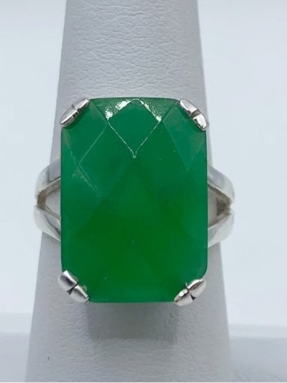 925 Sterling Silver Large Green Gemstone Ring, Detailed Undercarriage Size 6.25